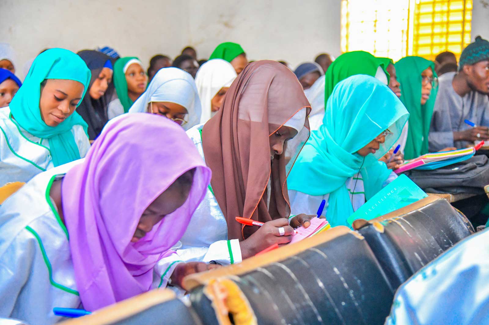 eleves-al-azhar-en-classe